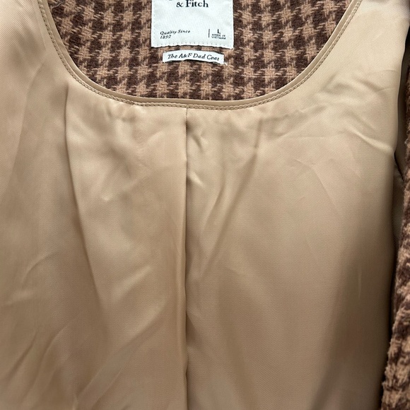 Abercrombie Wool-Blend Dad Coat, Size Large, Plaid pattern - Picture 4 of 4